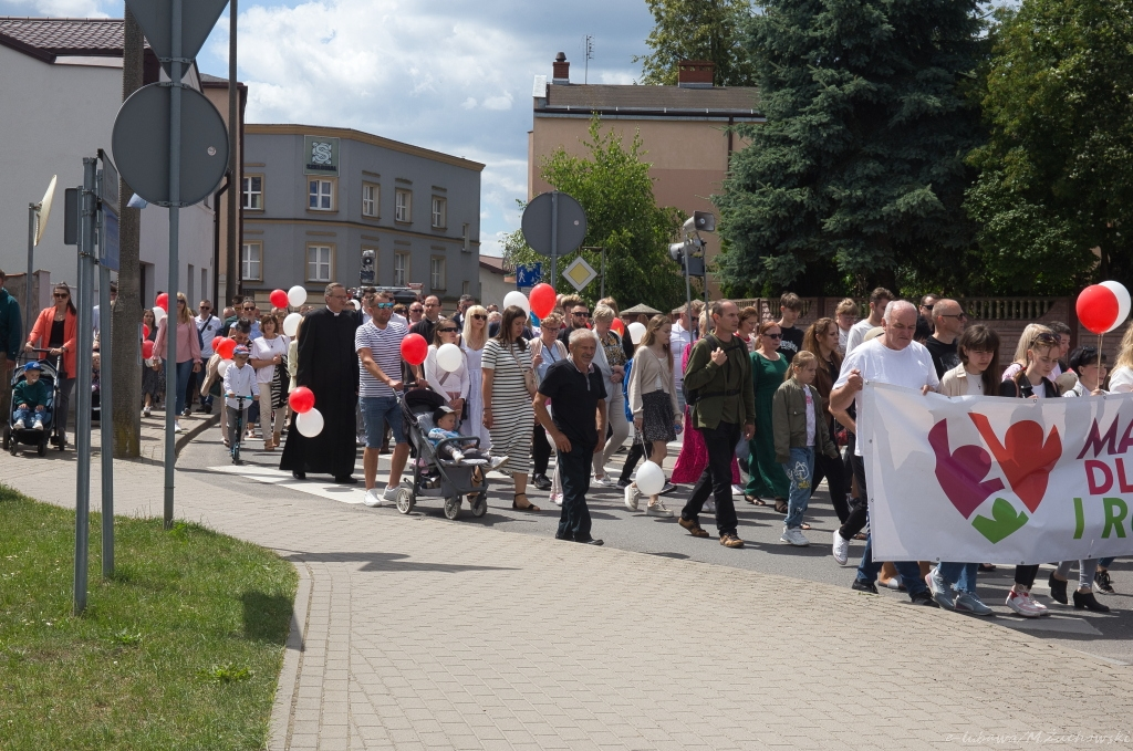 You are currently viewing Marsz dla Życia i Rodziny i Dekanalno-Gminny Piknik Rodzinny
